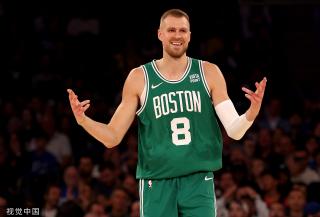 也表现在球 也表现在球