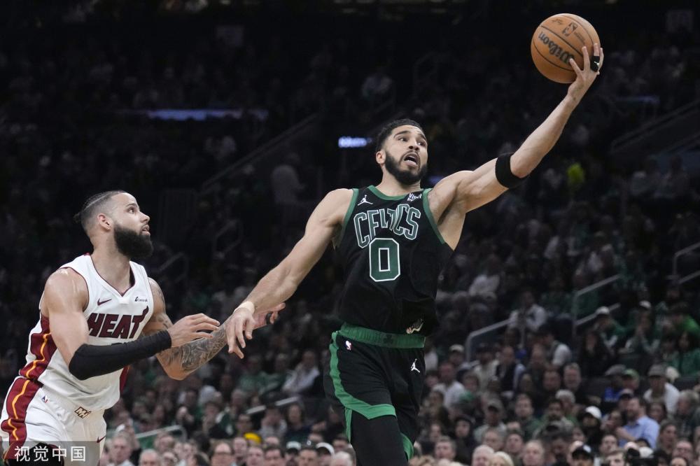 己的情绪 己的情绪