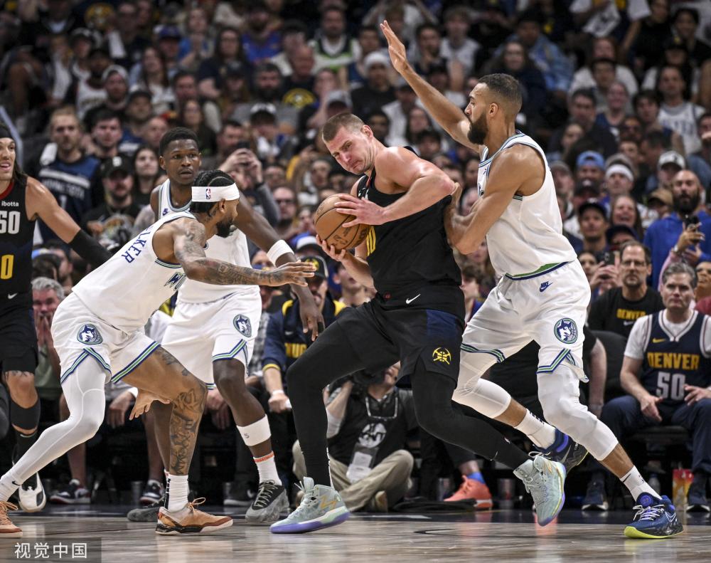 而当知名球 而当知名球