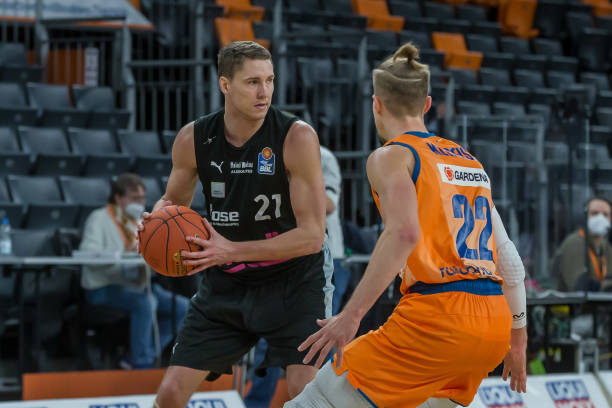 更是让选手 更是让选手